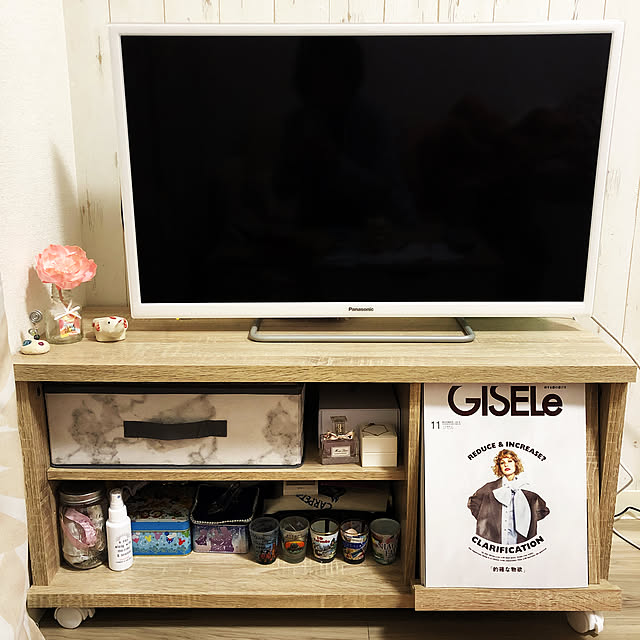 テレビ台,RoomClipアンケート,一人暮らし,シンプルライフ,6.5畳,シンプルインテリア,色のある暮らし,ナチュラル,生活雑貨,Lounge marimoの部屋