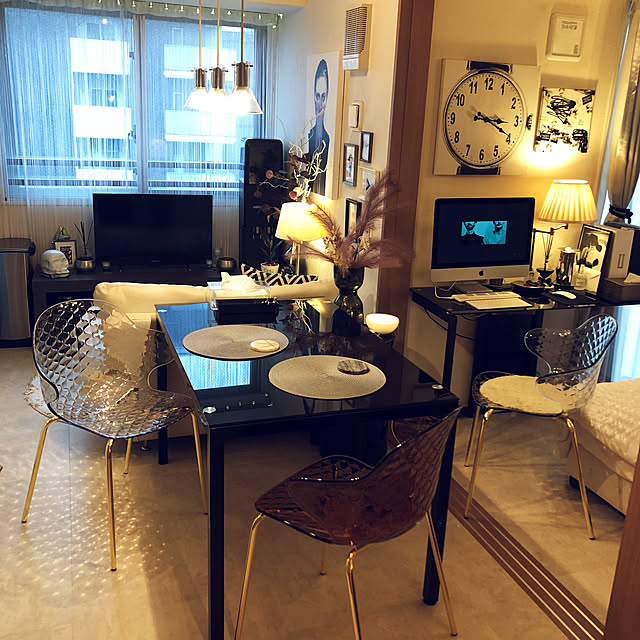 一生ものの家具,分譲マンション,買ってよかったモノ,スタイリッシュモダン,照明,キャンドル,Futuristic,間接照明,一人暮らし,マンション,モダン,アートのある部屋,壁紙,PHILIPS,ART,Overview HALの部屋