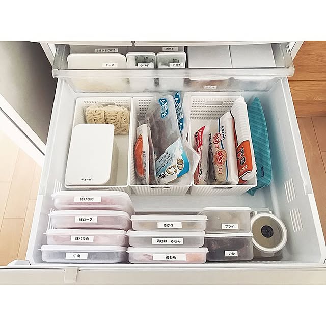 Kitchen,冷蔵庫収納,冷蔵庫,セリア,Myhome,冷凍庫収納,収納,IGと同じpic！,シンプル,こどもと暮らす。,IG→______________.ma,マイホーム,シンプルなお家,シンプルな暮らし,ダイソー,おうち,すっきり暮らす,注文住宅,整理整頓,冷凍庫 ______________.maの部屋