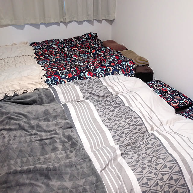 Bedroom,新商品買ったよ！,ベッドルーム,IKEA,ニトリ 掛け布団カバー,ダブルベッド×2,布団,寝室,クロード,イケア 掛け布団カバー,枕カバー,子供と寝る,川の字で寝る,家族みんなで寝る,クラッテン,KRATTEN RAMIEの部屋