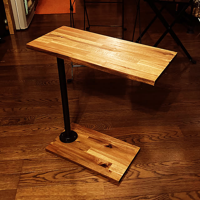 Lounge,Cainz,テーブル,DIY,鉄パイプDIY,鉄パイプ,カインズ,ソファテーブル,コーヒーテーブルDIY,コーヒーテーブル,カフェ風,新生活,妻のお気に入り,くつろぎ時間,不思議な妻,ワトコオイル Tsuyoshiの部屋