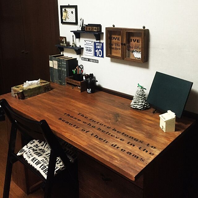 My Desk,中学生,勉強机,DIY,セリア,自作ステンシル,雑貨,100均,ハンドメイド,アンティーク,男前風,男前 mayuhachiの部屋