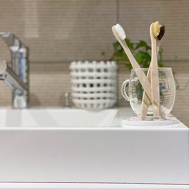 Bathroom,竹製歯ブラシ,歯ブラシ,洗面所のインテリア,シンプル,ホワイトインテリア,シンプルモダン,シンプルが好き,モノトーンインテリア,すっきり暮らす,赤ちゃんのいる暮らし,子どものいる暮らし,ホテルライクインテリア,植物のある暮らし,モニター応募投稿 tina315mhの部屋