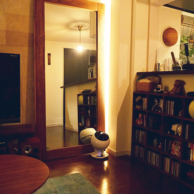 大きい鏡,扇風機・サーキュレーター,間接照明のある暮らし,Lounge fukumaruの部屋