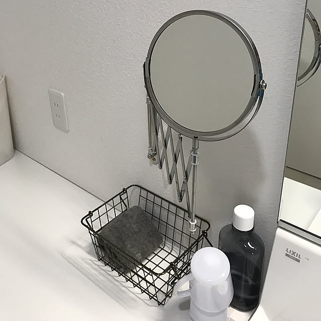 Bathroom,FRACKミラー,ミニマルモダン,ミニマルライフ,シンプルモダン,シンプル,ミニマル,もたない暮らし,ミニマリスト,いつでも小掃除,IKEA,子供がいててもすぐ片付けれる家 rererereinaの部屋