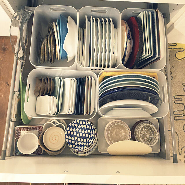 My Shelf,片付け番組大好き,断捨離中,大掃除中,イケアキッチン,ダイソー収納ボックス,皿収納,キッチン引き出しの収納,キッチン収納 tsukiyuzuの部屋