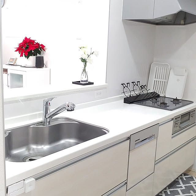 Kitchen,小さなキッチン❤,キッチンの掃除,モノを減らす,モノを減らしてシンプルに,平凡な毎日に感謝◡̈♥︎,シンプルインテリア,丁寧な暮らしを心掛けて❁*.ﾟ,居心地の良い家,お掃除❤,シンプルが一番 tomoの部屋