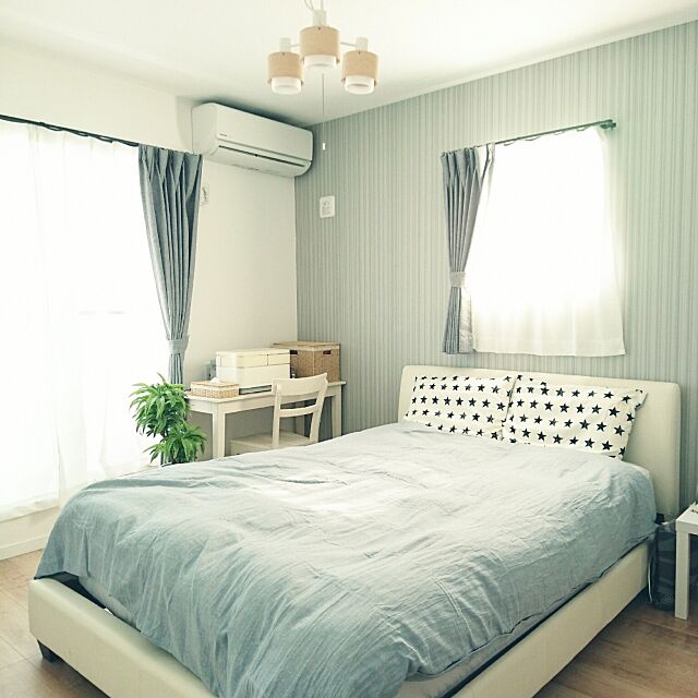 Bedroom,ニトリのベッド,ニトリのベッドカバー,ホワイト&グレー,アクセントクロス,RC山口♡ comiの部屋