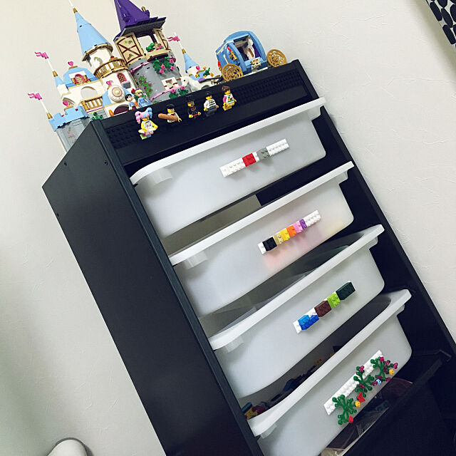 My Shelf,ミニフィグ,ディズニープリンセス,ブロックテープ,トロファスト,レゴ,おもちゃ収納,男前,IKEA,インテリア ikmの部屋
