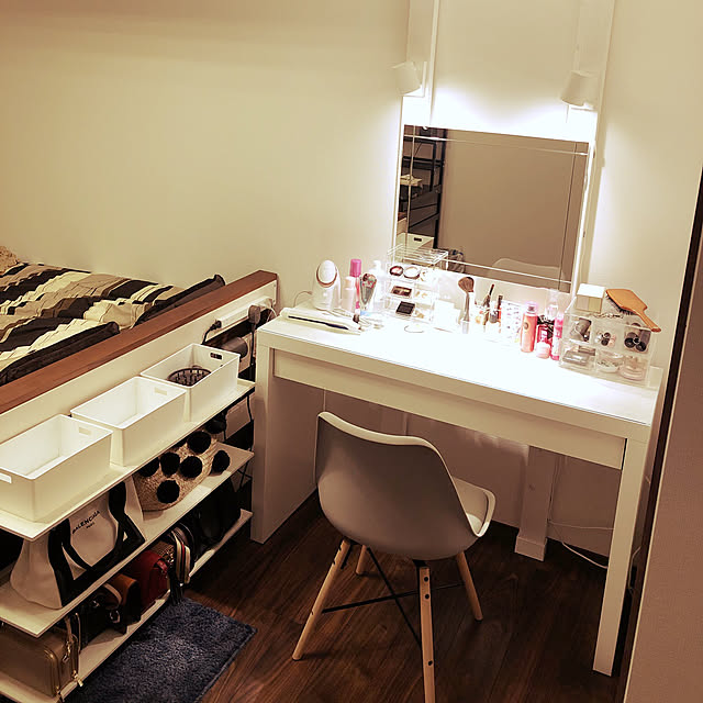 Bedroom,モダンインテリア,ドレッサーDIY,ドレッサー,DIY,照明,ナチュラル,インテリア,雑貨,100均,ハンドメイド,部屋作り,IKEA雑貨,IKEA giabakaの部屋