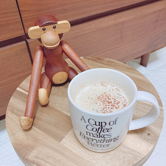 Bedroom,ニトリのマグカップ,IKEAの椅子,IKEA,スツールをサイドテーブルに,スツール,セロトニン,あったかい飲み物,飲み物,オリジナル,ジンジャー,シナモン,ナツメグ,安眠効果,安眠のために,安眠,リラックスタイム,リラックス,寝る前の1杯,寝る前にリセット,寝る前のひととき,豆乳,スパイス好き,スパイス,ウェルビーイング,ナチュラルインテリア,四畳半,実家暮らし,木製家具 george.biscuitの部屋