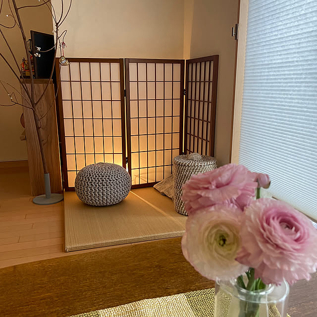 On Walls,3連パーテーション,和モダン,障子スクリーン,楽天で買ったもの,心地よい暮らし,hyggeな暮らし,花のある暮らし taka17cafeの部屋