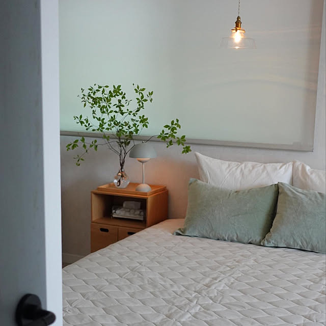心地よく暮らす工夫,植物のある暮らし,わたしの休日のすごし方,ホワイトインテリア,こどもと暮らす,シンプルインテリア,北欧インテリア,ig→ wako_ru,子供のいる暮らし,おうち時間を楽しむ,おうち時間,リラックスタイム,子どもと暮らす,観葉植物のある暮らし,北欧,子供と暮らす,心地よい暮らし,ナチュラルカラー,ベッドルーム,Bedroom wakoの部屋
