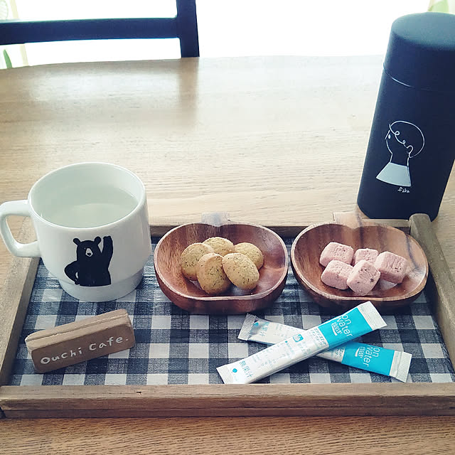 My Desk,癒しセット,収納,水分補給,イオンウォーター,ポカリのまなきゃ,ポカリフォト,見てくださってありがとうございます,いいねいつもありがとうございます♡,コーヒー缶 mi-ya.hymの部屋