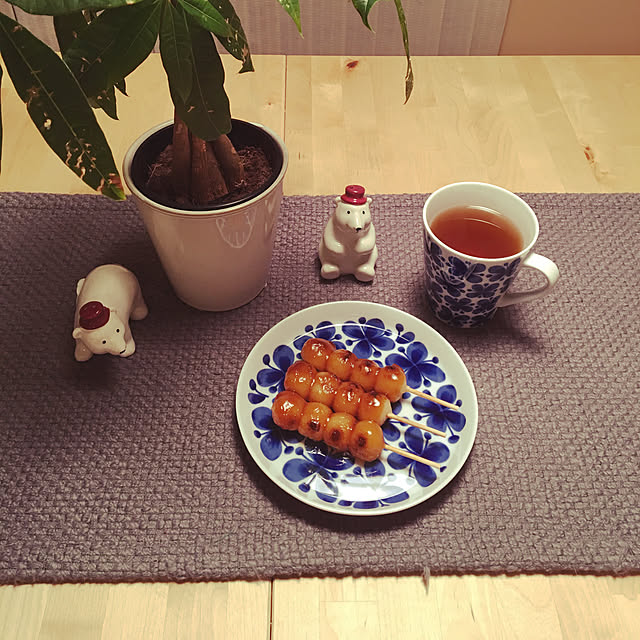 My Desk,ほうじ茶,みたらし団子,金曜日のデザート,観葉植物,IKEA,ダイニング,植物と暮らす,北欧,Target,テーブルランナー,北欧食器,ロールストランド モナミ,食器好き Keiの部屋