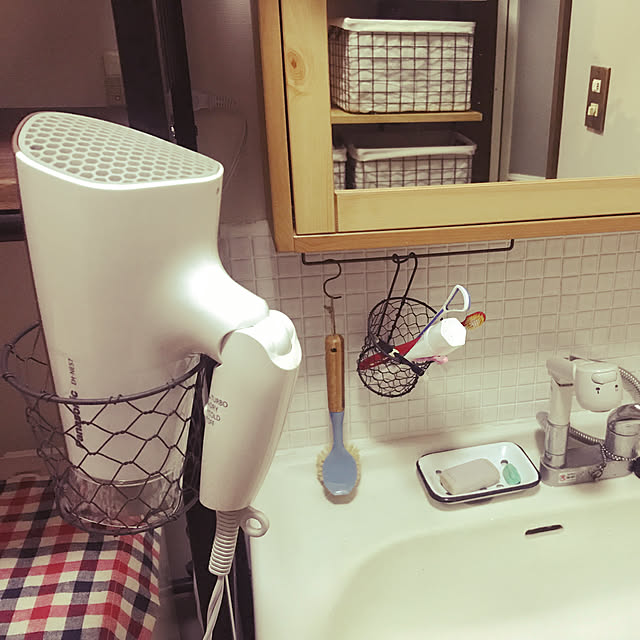 歯ブラシ収納,ドライヤー収納,Bathroom kobito_houseの部屋