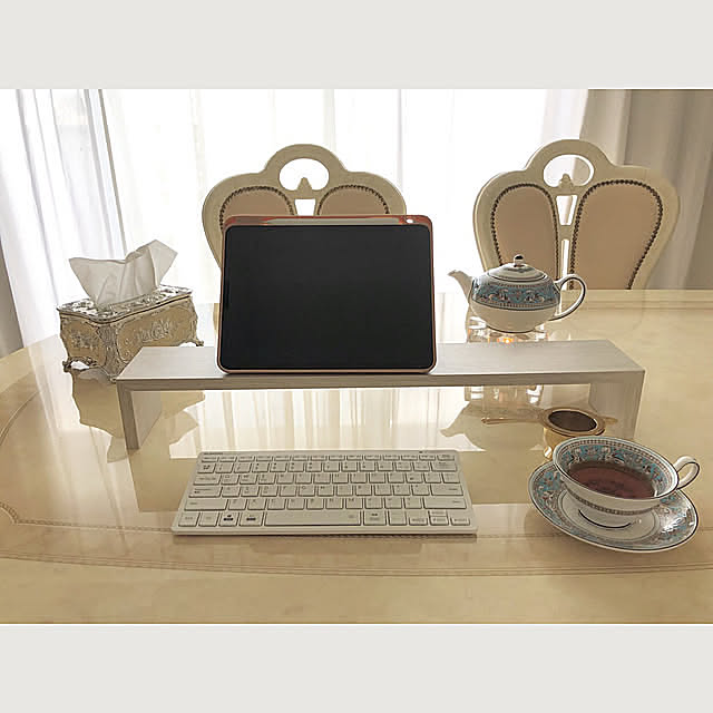 タブレットスタンド,ニトリのウォールシェルフ,ニトリ,デスクワーク,ホワイトインテリア,My Desk musicsukiの部屋