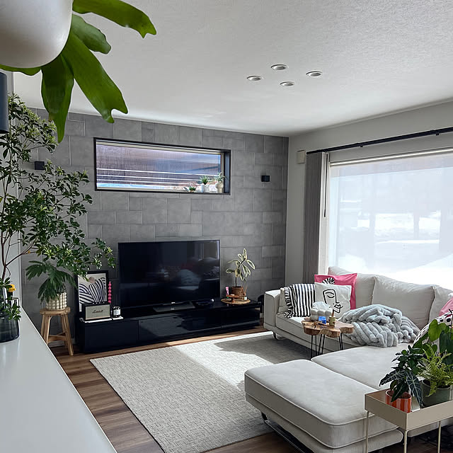 Lounge,エコカラット,リビング,ANTRY,海外インテリアに憧れる,H&M HOME,こどもと暮らす。,好きな眺め,RoomClip運営チームの皆様に感謝♡,hmhome,コメントお気遣いなく♡,みて頂きありがとうございます♡,グリーンのある暮らし,アートのある暮らし kahomeの部屋