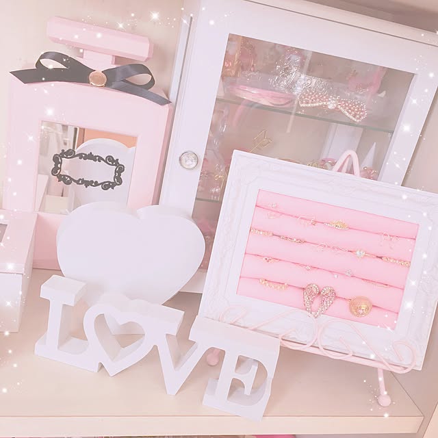 My Shelf,salut!,3COINS,ゆめかわいい,100均,アクセサリー,ガラス,アクリルアイス,disney,ハンドメイド,キラキラ大好き,セボンスター,Francfranc,ダイソー,セリアリメイク,ディズニー,ダイソーリメイク,アクセサリー収納,seria,DIY,姫部屋,雑貨,ピンク,魔法少女,セリア,アクセサリーディスプレイ,コスメ,パステルカラー,インテリア,seriaリメイク,クリアケース airiの部屋