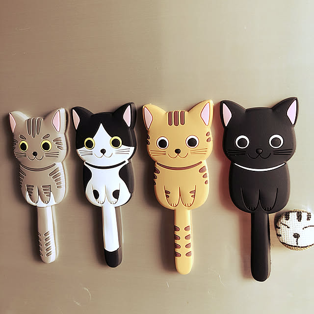 かめらまーく消し隊,セリアで探し物,猫雑貨が好き,黒猫、茶トラ、ハチワレ、サバトラ　4種,インテリアマグネットフック　ネコ,Kitchen naworinの部屋