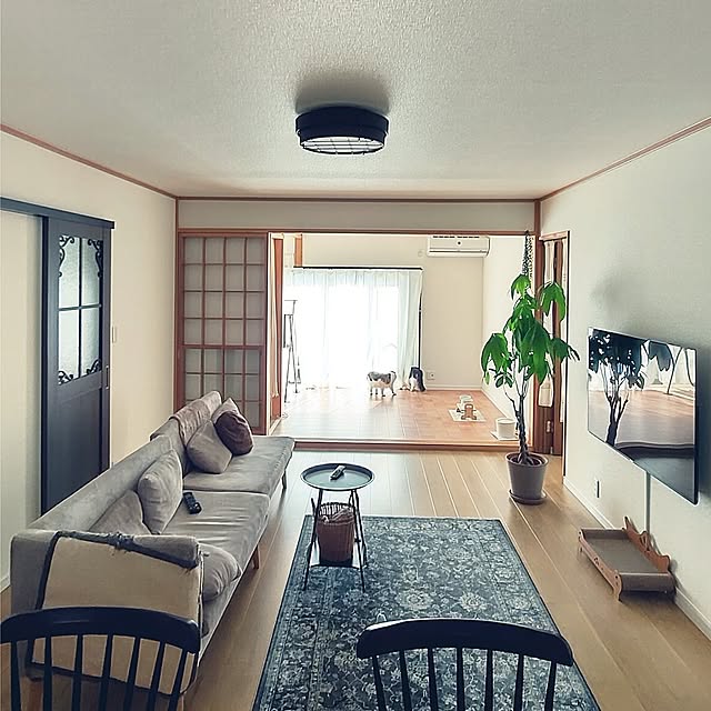 Lounge,縦長のお部屋レイアウト,中古住宅,平屋暮らし,4LDK,ねこと暮らす。,イベント参加,カメラマーク消し,2枚目あります,出会いに感謝♡*゜,皆さんいつもありがとうございます,見てくださってありがとうございます +CHIHARU+の部屋