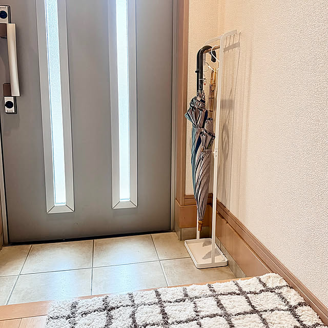 Entrance,journal standard Furniture,北欧雑貨,ナチュラルインテリア,北欧インテリア,狭小住宅,小さなおうち,2階リビング,tower,小さなお家,建売住宅,小さいおうち,いいね&フォローありがとうございます☆,すっきり暮らす,狭小3階建,心地よい暮らし,ナチュラルヴィンテージ,ヒュッゲ,傘の置き場所 masumiの部屋