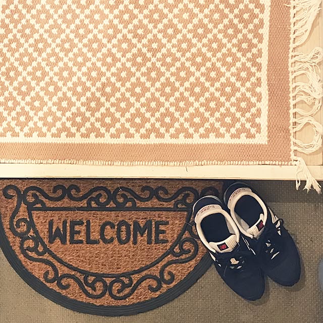 Entrance,玄関マット,welcome,Francfranc,シンプルナチュラル,シンプルインテリア,ナチュラル,一人暮らし,フラワーベース,シンプルな暮らし,ホワイトインテリア,シンプル,ナチュラルインテリア,シンプルライフ Miiiの部屋