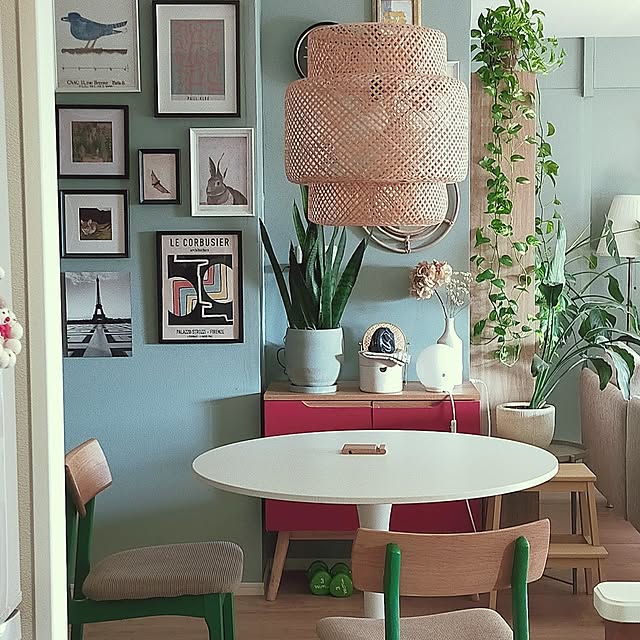 Overview,アートのある暮らし,IKEA,ダイニング,DIY,マンション,ウォールアート,アートポスター,海外インテリア,セルフリノベーション,ウォールペイント,水色の壁,カラフルインテリア,ギャラリーウォール,観葉植物のある暮らし nonono1126の部屋