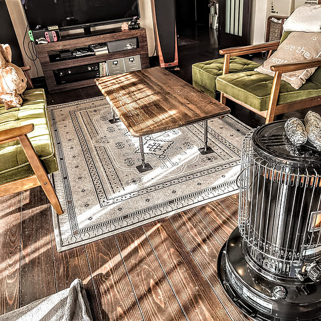 Lounge,ラグ,niko and…,NO GREEN NO LIFE,トヨトミのストーブ,カリモク60,Ｋチェア,DIY,焼きいも tag-mclarenの部屋