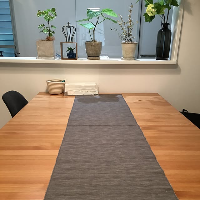 テーブルランナー,観葉植物,IKEA,イームズチェア,無印良品,北欧,シンプルインテリア,My Desk yh324.の部屋