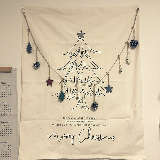 ガーランド,タペストリーツリー,クリスマス,ホワイト,宜しくお願い致しますm(_ _)m,100均,お気に入りアイテム,お気に入り,初心者,雑貨,フォロー大歓迎,シンプル,3COINS,Daiso,Bedroom,200投稿目♡ Taeの部屋