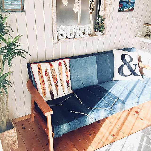 Lounge,ニトリのクッションカバー,ハンドメイド,デニムリメイク,西海岸インテリア,カフェ風,木の家,昭和ポンコツチーム,SPT,壁紙,BOHO,デコ窓,マーキーライト mamyuの部屋