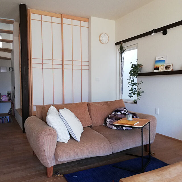 Lounge,サイドテーブル,間接照明,吹き抜けのある家,土間のある暮らし,こどもと暮らす,無印良品,観葉植物 takkiの部屋