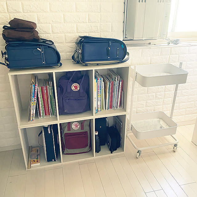 ランドセル置き場,こどもと暮らす,せまいおうち,小学生2人,小学生ママ,リビング学習,こどもと暮らすインテリア,書類整理,My Shelf hanaの部屋
