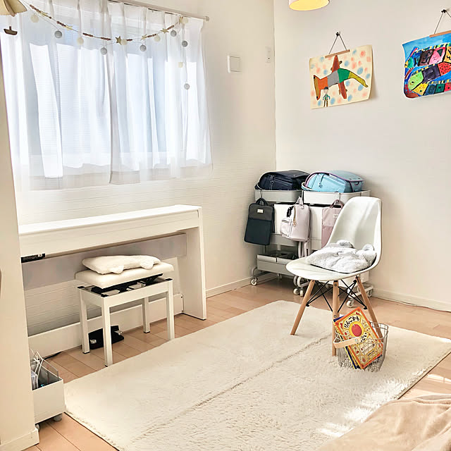 ホワイトナチュラル,子どもの作品,子どもと暮らす,キッズスペース,ラビットファータッチラグ,イケヒコ ラグ,イケヒコ・コーポレーション,RoomClipショッピング,Lounge myu-の部屋