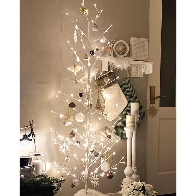 キャンドルスタンド,kigiさんの作品,枝ツリー,プリンセチア,クリスマス,花のある暮らし,オーナメント,IKEA,Lounge lovesspongebobの部屋