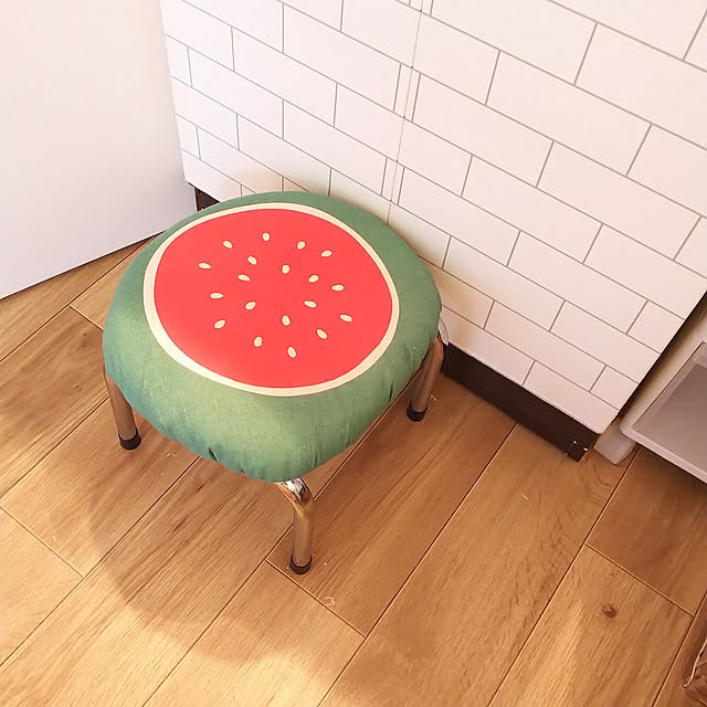 セリア,セリア丸椅子カバー,新商品,子供のいる暮らし,末っ子チョイス,末っ子のスイカ,団地,築50年の団地,RCの出会いに感謝♡,Bathroom kids5の部屋