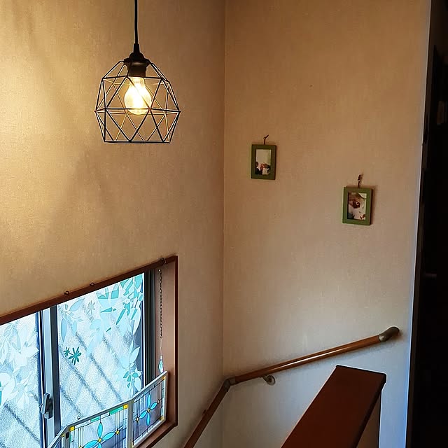 On Walls,ペンダントライト,階段,階段のライト,IKEA 照明,IKEA,ステンドグラス風,ハンドメイド,冷気対策 mofukoの部屋