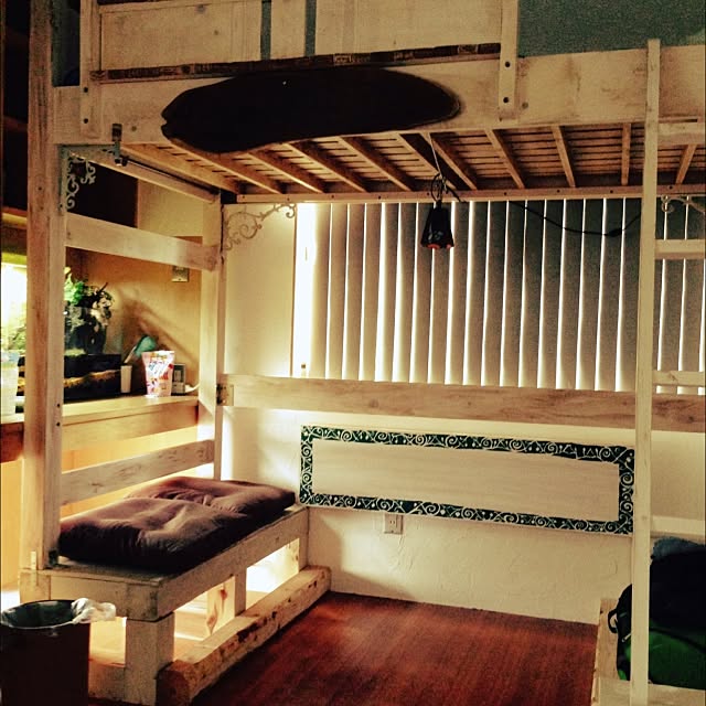 Bedroom,DIY,観葉植物,キャンドル,照明,ソファ,ロフトベッドの下 Yuheiの部屋