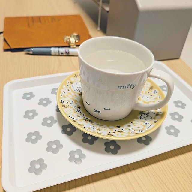 My Desk,雑貨,セリア,ナチュラル,北欧,一人暮らし,100均,インテリア初心者,6畳ワンルーム,salut!,雑貨大好き♡,百均大好き♥,KEYUCA,ニトリ,THREEPPY,賃貸,6畳1K,ミッフィー akatsuki_naturalの部屋
