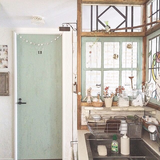 Kitchen,リーフグリーン,窓枠DIY,扉,ナチュラルキッチン icchiの部屋