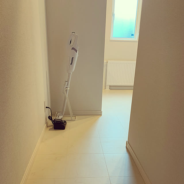 山崎実業 クリーナースタンド,クッションフロア,マキタ充電式クリーナー,マキタ掃除機,洗面所,Bathroom Juno06の部屋