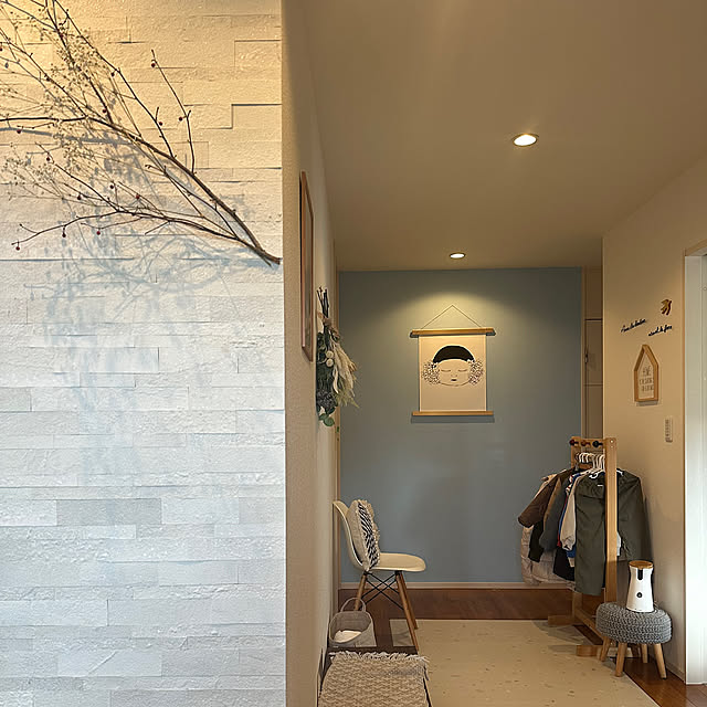 Entrance,pax and hart,イマジンウォールペイント,玄関,天然石シール,天然石の壁,天然石,犬と暮らす家,築12年,障害児と暮らす,トイプードルと暮らす,アキュラホーム Tarutoの部屋