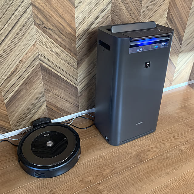 Wi-Fi,SHARP,空気清浄機,黒い家電,ルンバ,掃除ロボット,家電,プラズマクラスター,加湿,加湿空気清浄機,西海岸に憧れる,California love,アメリカン,Lounge Noriesの部屋