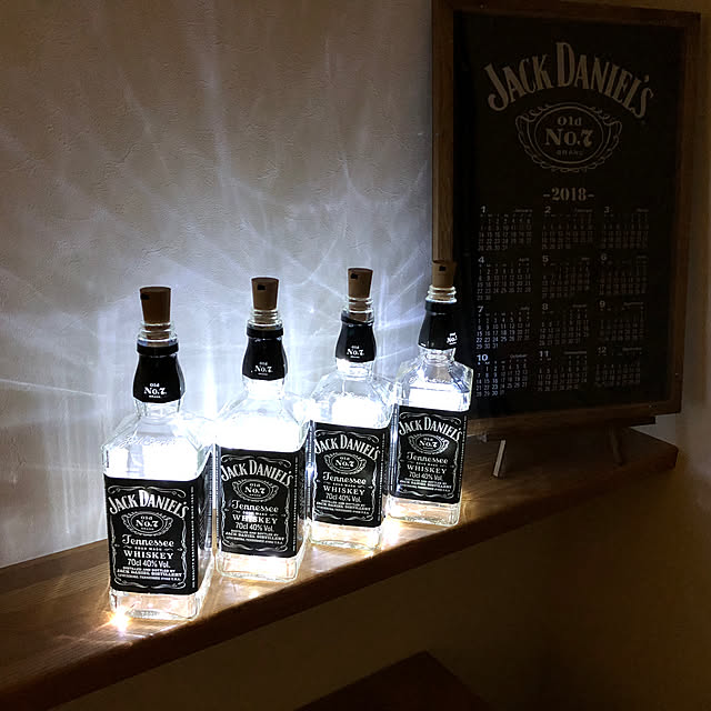 My Shelf,RoomClipドラマ化,間接照明,空き瓶リメイク,JACK DANIEL'S,Can☆Do,ポスターフレームDIY,カレンダー2018 shirkの部屋