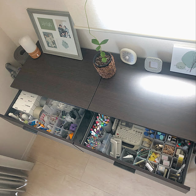 アロマディフューザー,フォトフレーム,工具収納,薬収納,救急箱,東京インテリア,引き出し収納,文房具収納,文具収納,ステーショナリー収納,IKEA,くつした整理カップ,100均,セリア,チェスト,seria,before→after,収納見直し,賃貸インテリア,観葉植物,無印良品,片付けやすい,My Shelf Ayaの部屋