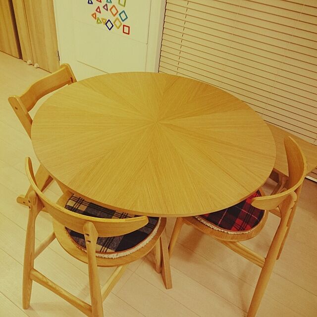 Lounge,ダイニングテーブル,丸テーブル,北欧家具,110㌢,半円ベンチ yuuuu_uiの部屋