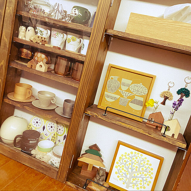 木彫りの熊,バーズワーズ,棚　diy,一輪挿し,キーホルダー,ウッドビーズ,花びん,ダイソー,My Shelf ikの部屋