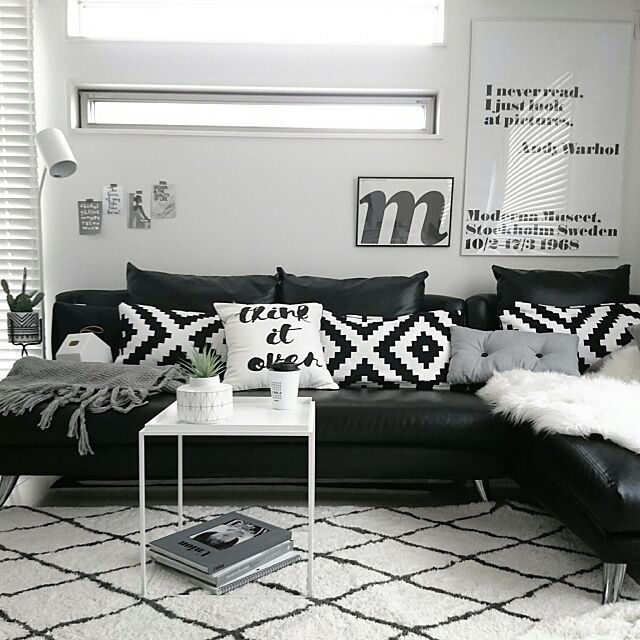Overview,ムートン,白黒,北欧,ポスター,IKEA,Francfranc,Andy Warhol,playtype,H&M HOME,モノトーン,ラグ,トレイテーブル mimi24の部屋