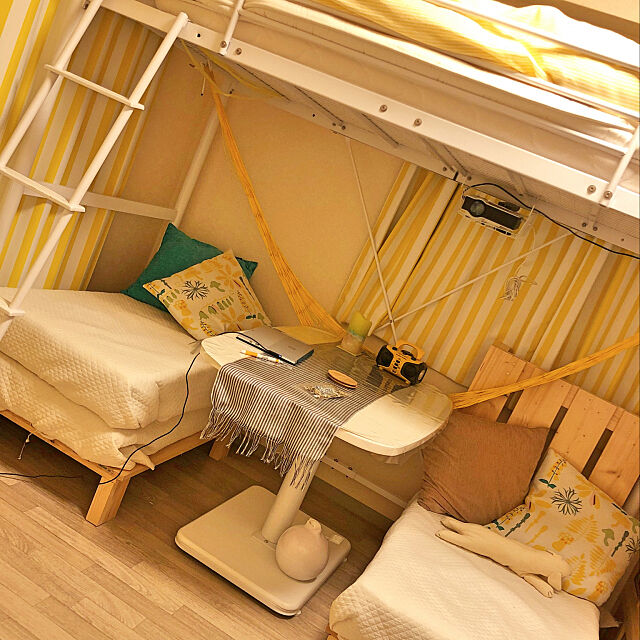 Bedroom,休日,一人暮らし,DIY,yellow,BLACK＆DECKER,ラジオのある暮らし,プロジェクター,すのこベッドDIY,ロフトベッド Yuukaの部屋
